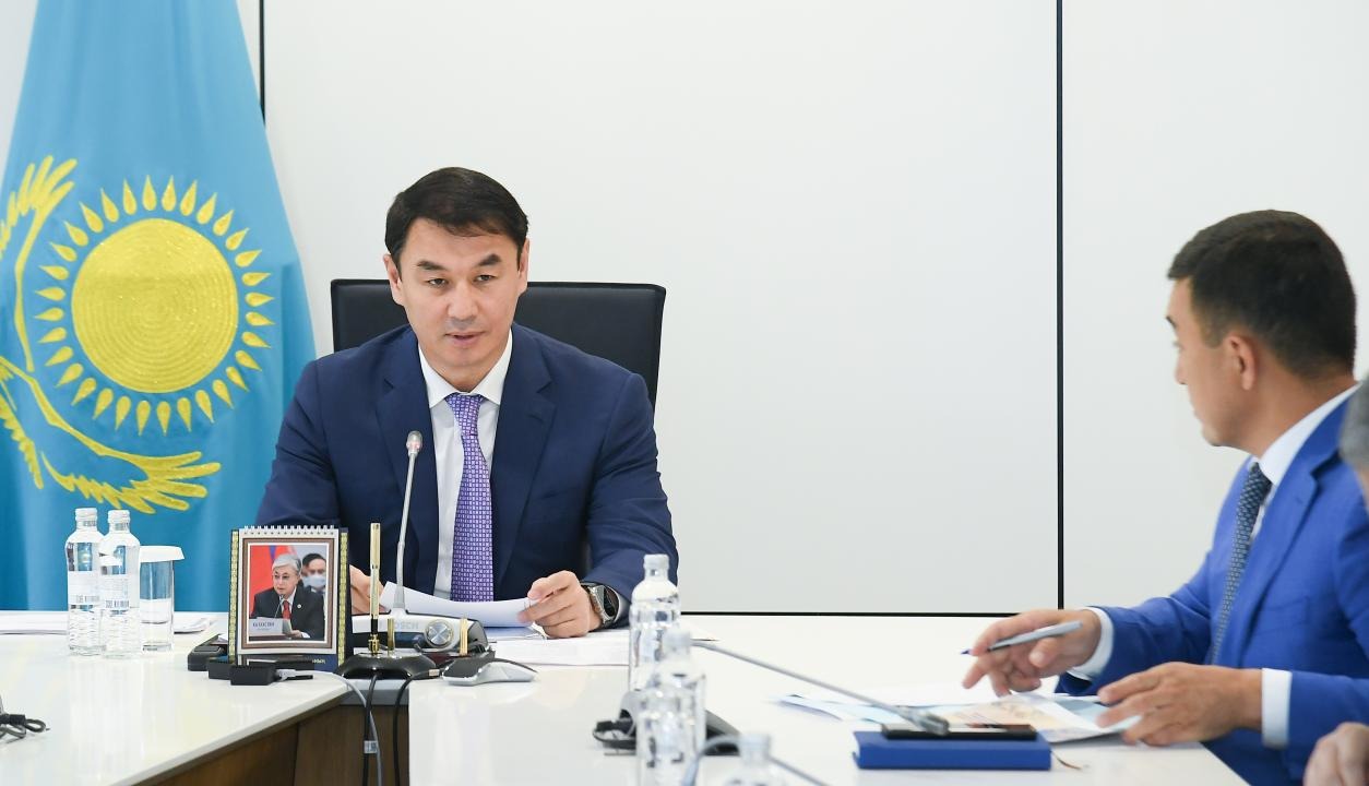 Cостояние проблемных объектов обсудили в Туркестанской области