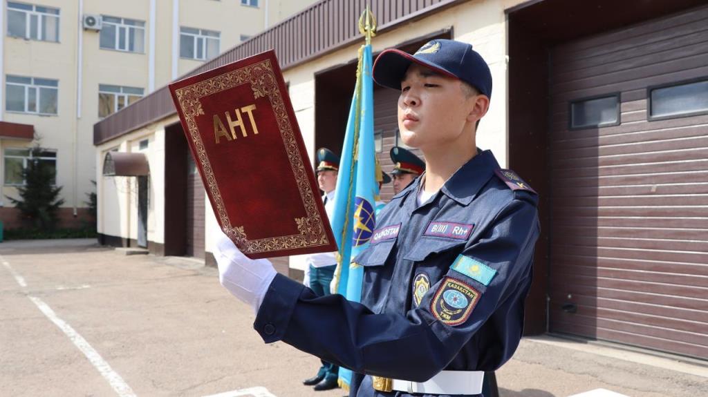 Курсанты приняли Присягу