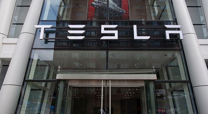 Tesla построила первый Cybertruck после двухлетней задержки