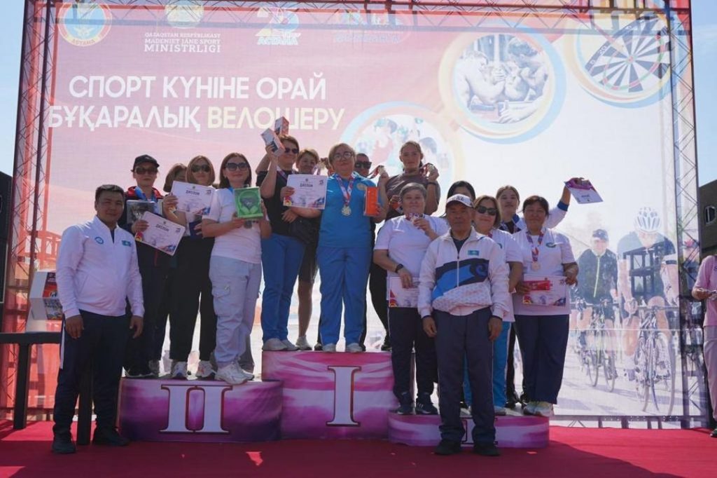 День спорта: массовый велопробег прошел в Астане