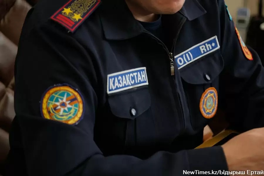 Детям Актюбинской области спасатели рассказали правила поведения на водоемах