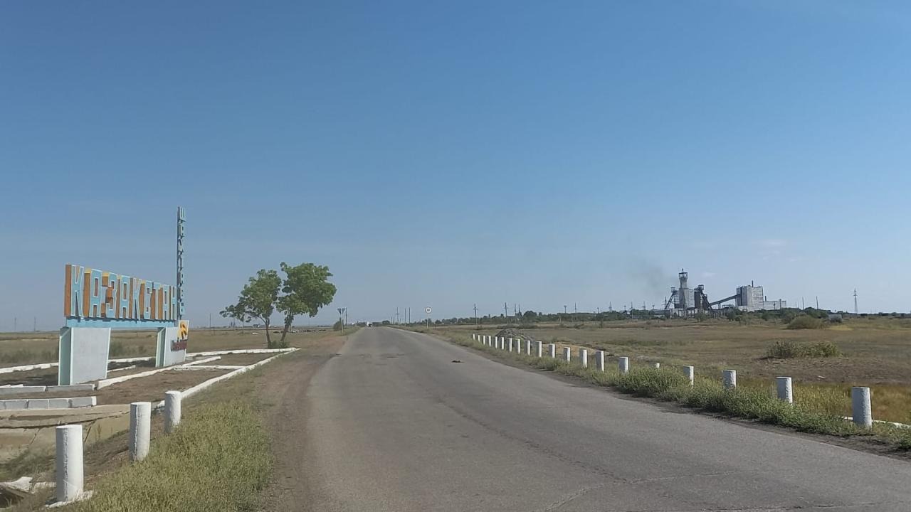Госслужащие Карагандинской области почтили память погибших при пожаре на шахте «Казахстанская»