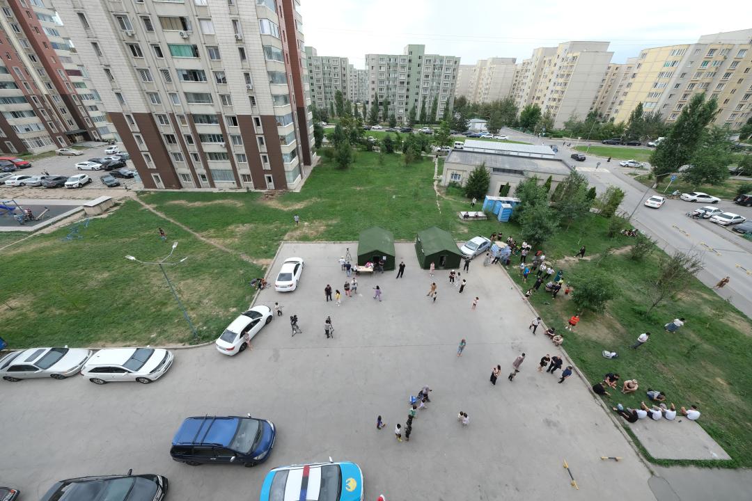 Оперативный штаб продолжает оказывать помощь пострадавшим при пожаре в Алматы