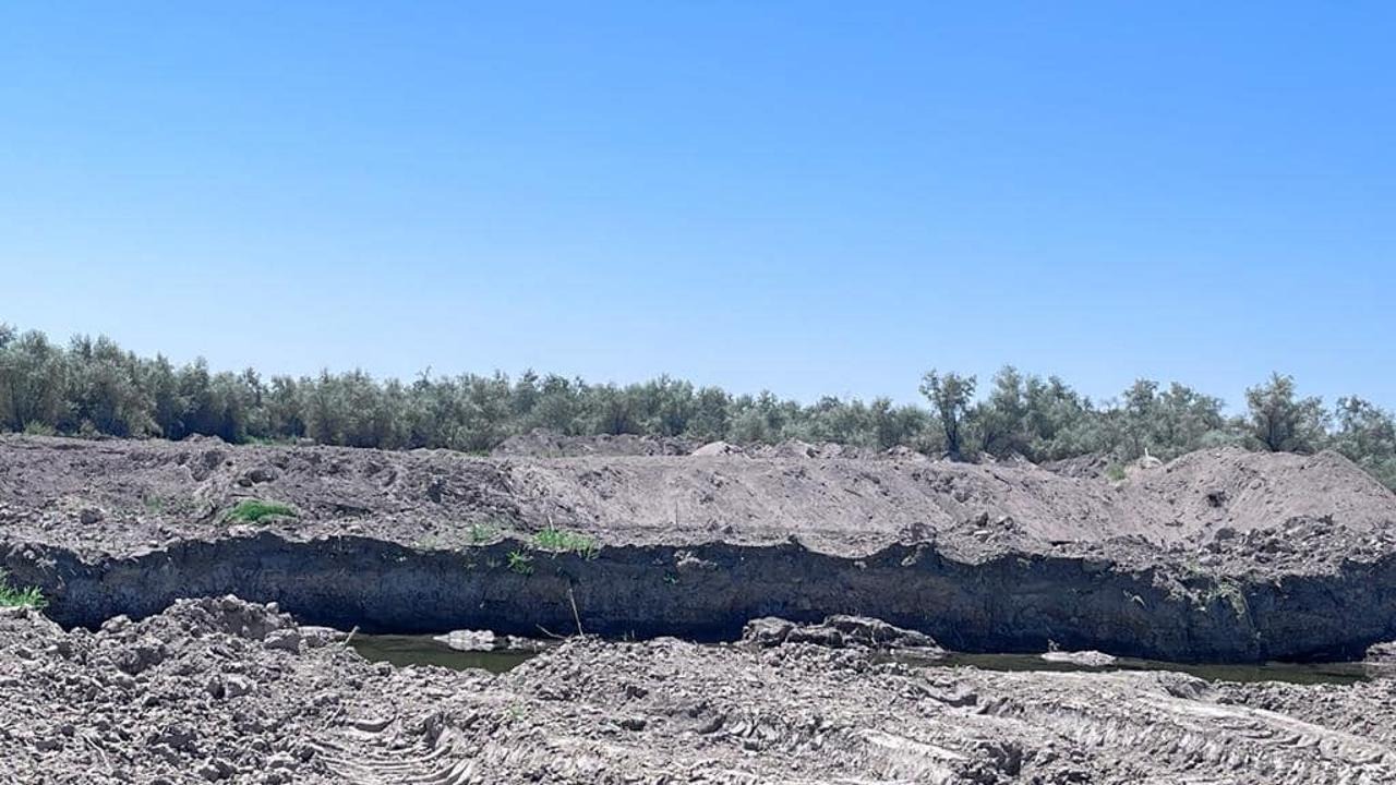 В Туркестанской области приостановлена работа незаконных песчаных карьеров