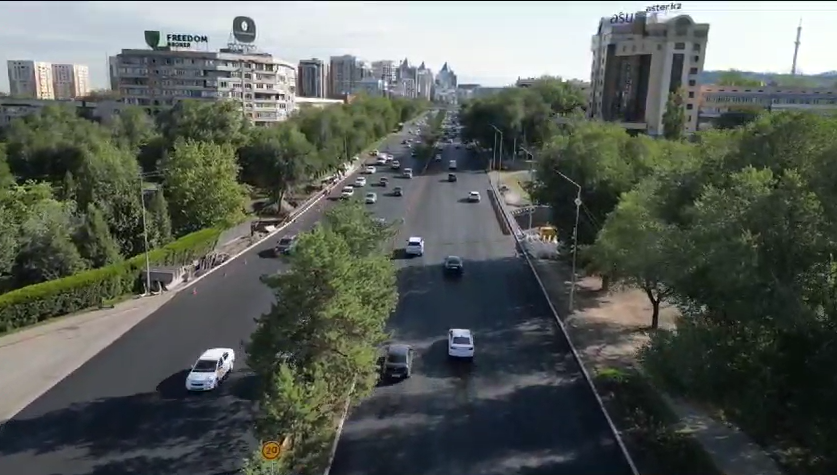 В Алматы 8-полосное движение на мосту через реку Есентай по пр. аль-Фараби открыто в срок