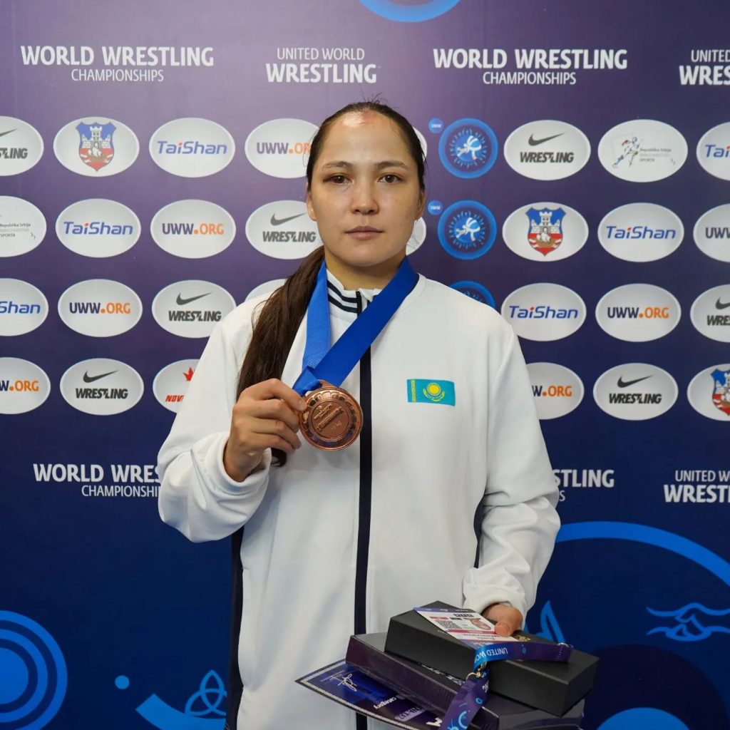 Спортсменка из Астаны стала бронзовым призером чемпионата мира по борьбе