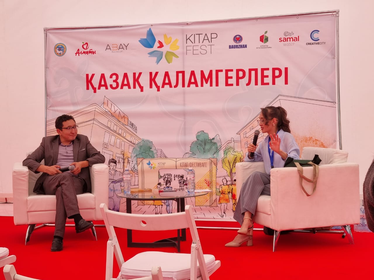5 тысяч книг раздали бесплатно на алматинском книжном фестивале Kitap Fest Almaty
