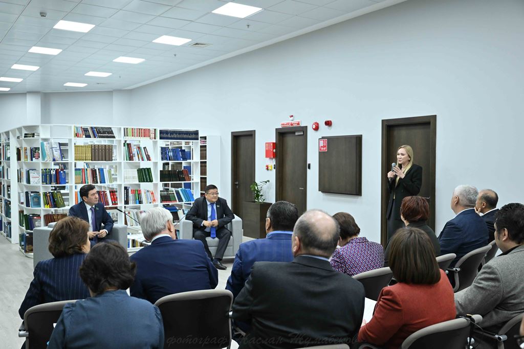 Ерлан Кошанов: Общественная палата стала авторитетной диалоговой площадкой