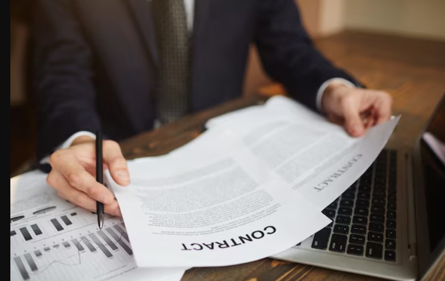 Иностранные работники в Казахстане: кто, где и зачем?