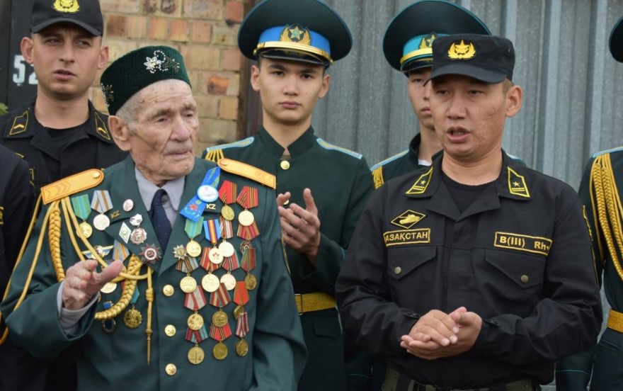 Исмагил Галиуллин — последний ветеран-танкист в Карагандинском регионе
