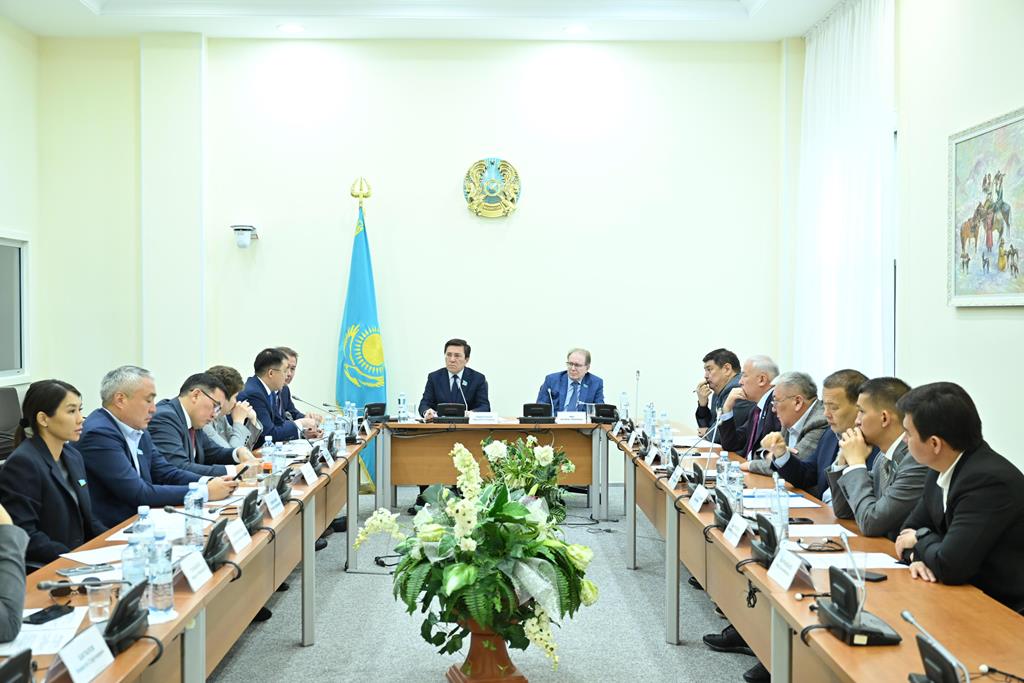 Мажилис согласовал кандидатуру министра транспорта