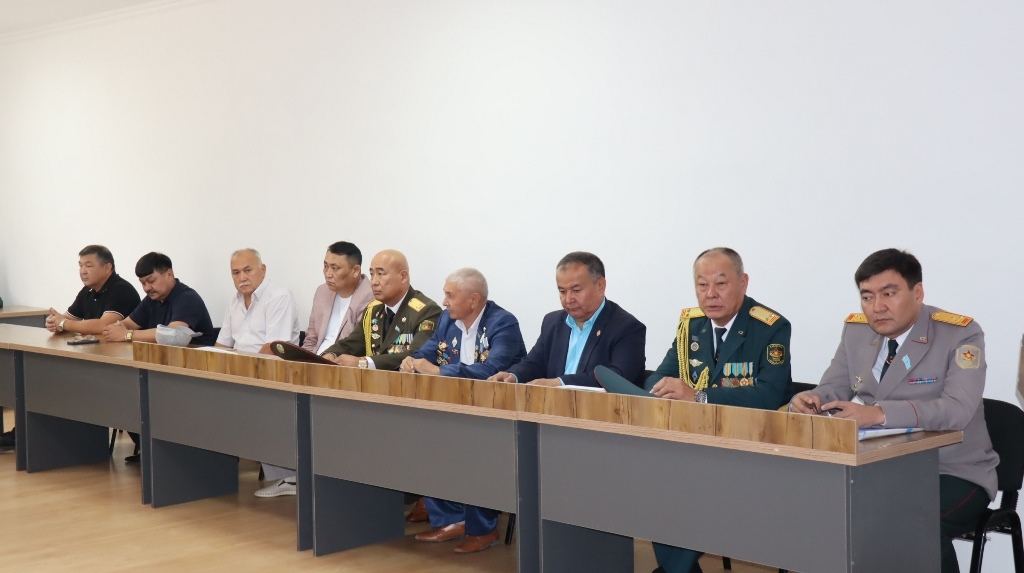 Патриотизм и служение: Туркестан отметил день создания МОВУ