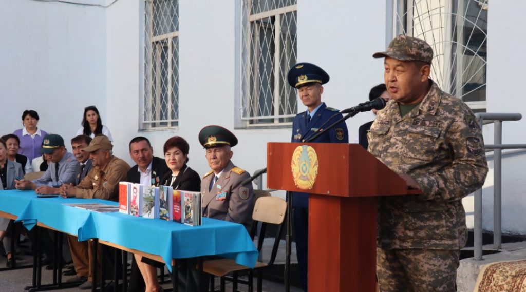 Первый звонок прозвенел для воспитанников республиканской военной школы «Жас улан»