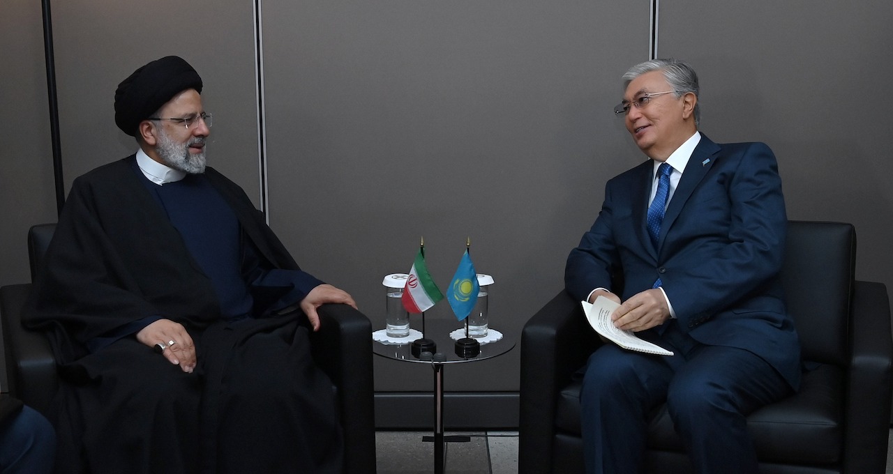 Президенты Казахстана и Ирана обсудили укрепление стратегического партнерства