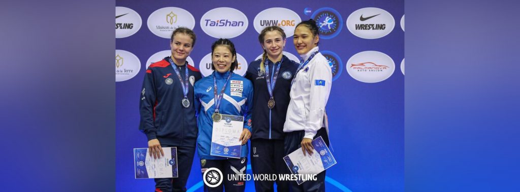 Казахстанки завоевали медали на чемпионате мира по борьбе