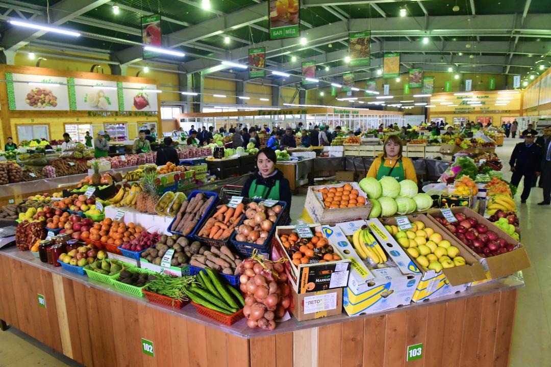 Продукты питания  становятся доступнее: в Алматы снизились цены на социально значимые товары
