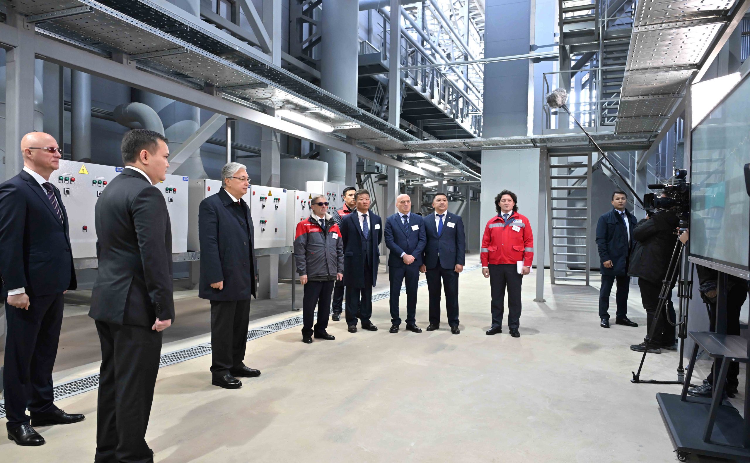 Токаев поручил обеспечить поэтапный ввод в эксплуатацию мощностей газовых тепловых станций