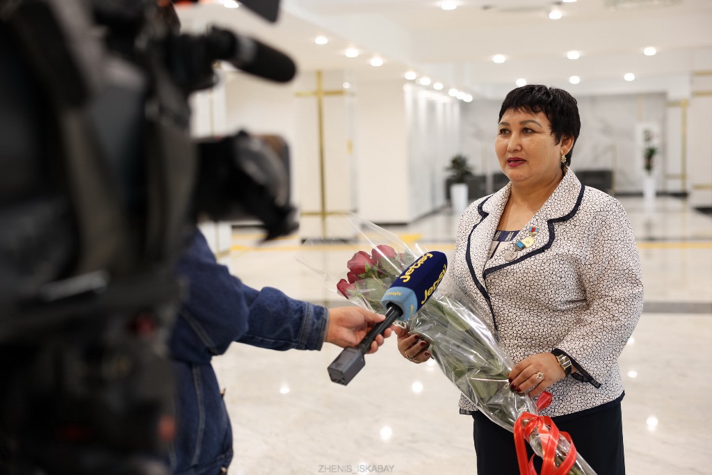 Учитель из Талдыкоргана получил высокую награду от Президента Казахстана