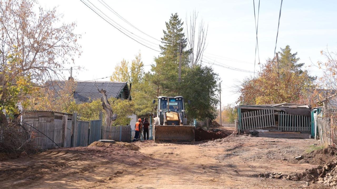 В приоритете вода и теплоснабжение: В посёлке Актау строят новый водовод
