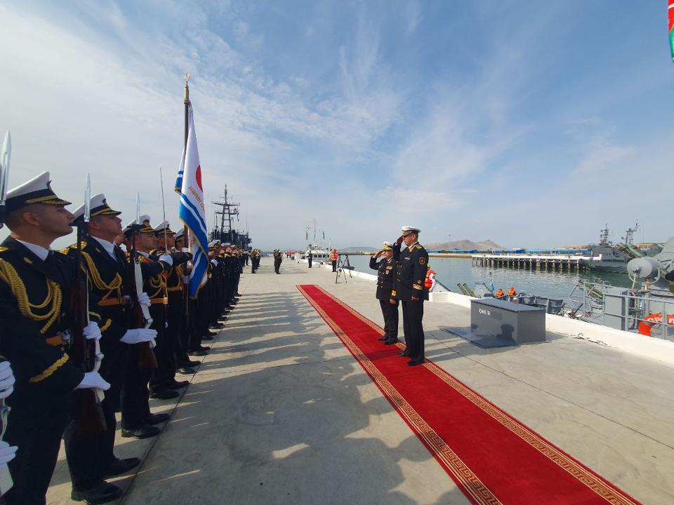 Военные моряки Казахстана и Азербайджана проведут совместные учения
