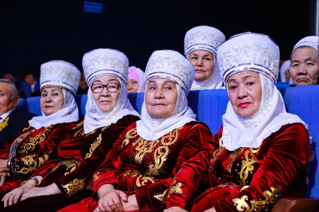 Звуки радости и внимания: концерт в честь пожилых людей прошёл в Астане