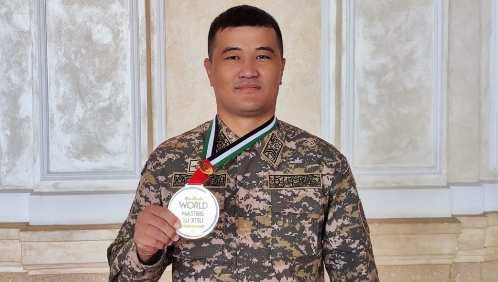 Международный турнир по джиу-джитсу: военнослужащий стал чемпионом мира