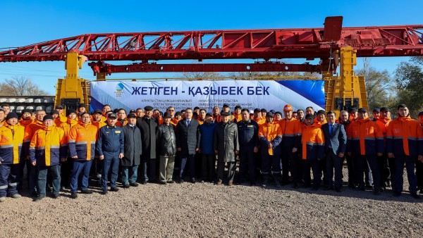 Срок доставки грузов значительно сократится: началось строительство новой железной дороги в обход Алматы
