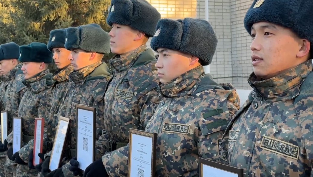 Солдаты получили «путевки» в ВВУЗы Казахстана