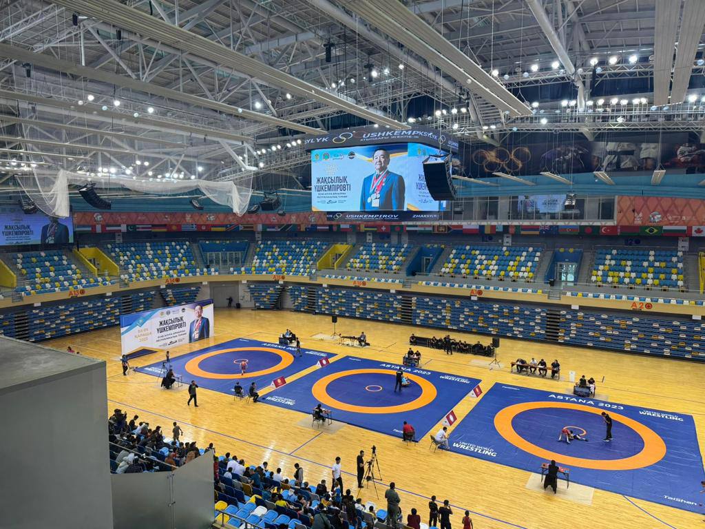 Вольная борьба для будущих чемпионов: Финал турнира в Астане