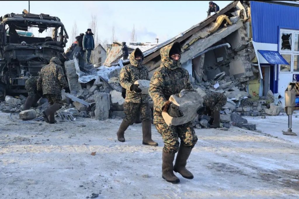 Костанайская трагедия: гвардейцы спасают жизни после взрыва