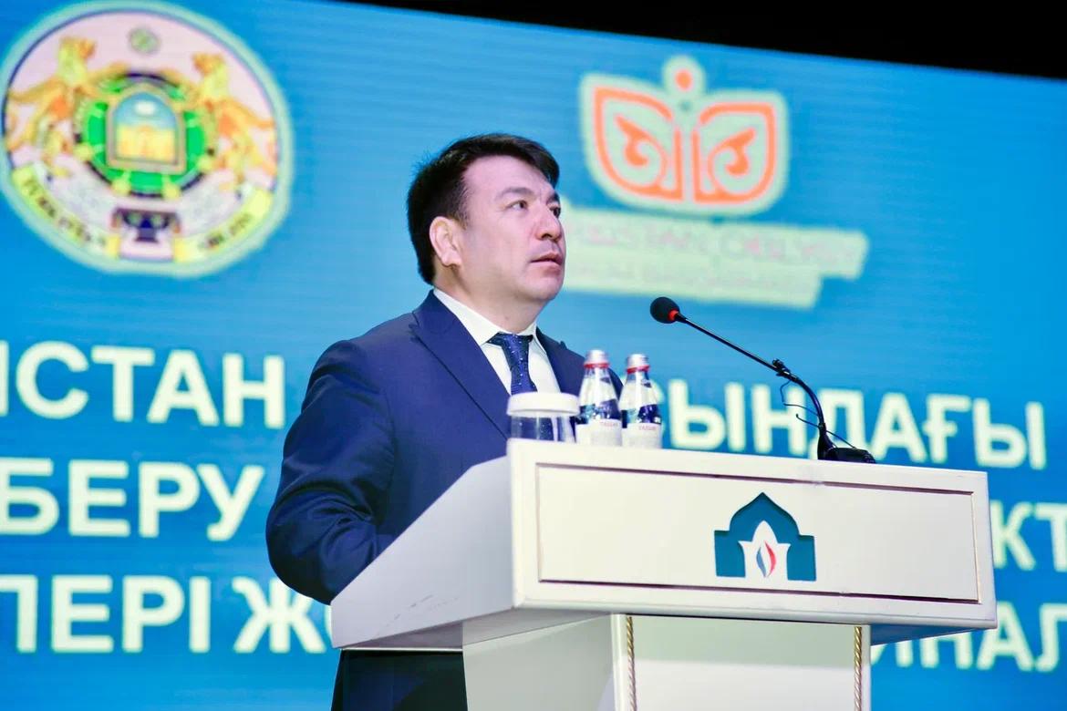 Министр просвещения провел совещание по результатам анализа школ Туркестанской области