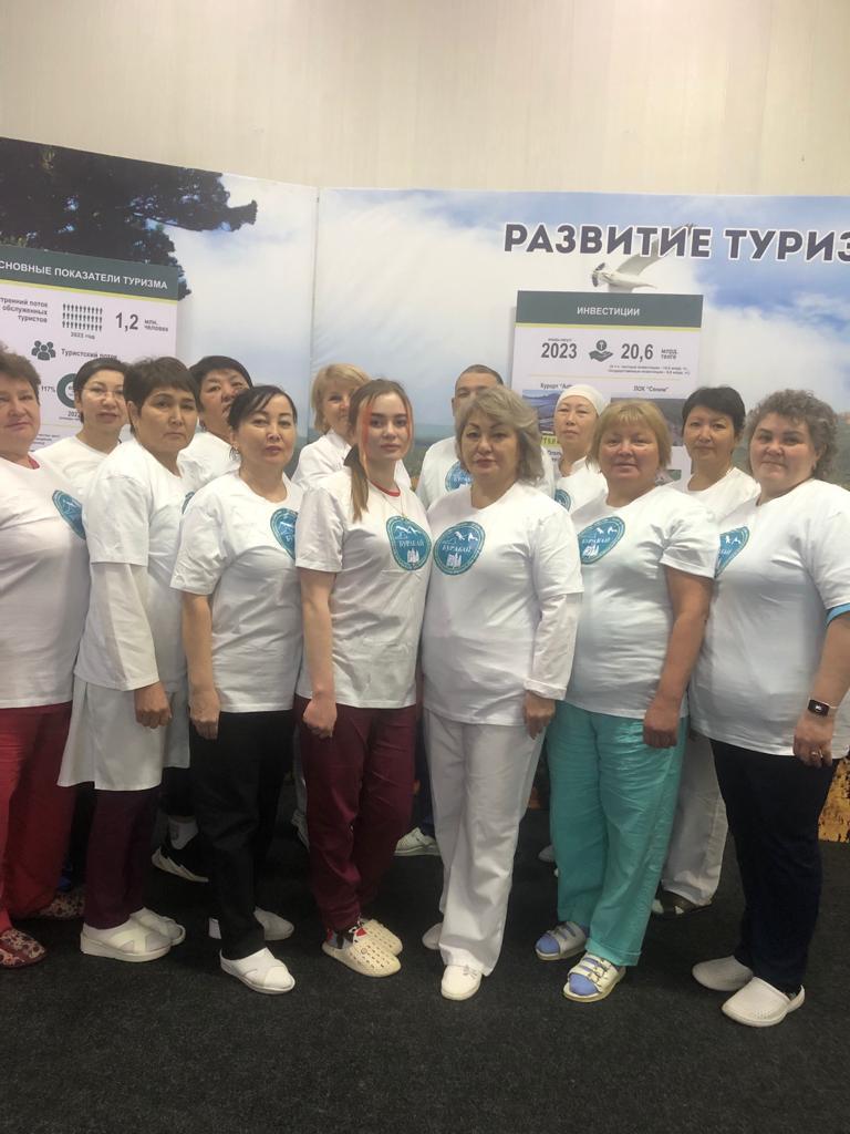 НАКАНУНЕ  ДНЯ НЕЗАВИСИМОСТИ В НИИ КУРОРТОЛОГИИ И МЕДИЦИНСКОЙ РЕАБИЛИТАЦИИ ПРОШЕЛ ФЛЕШМОБ