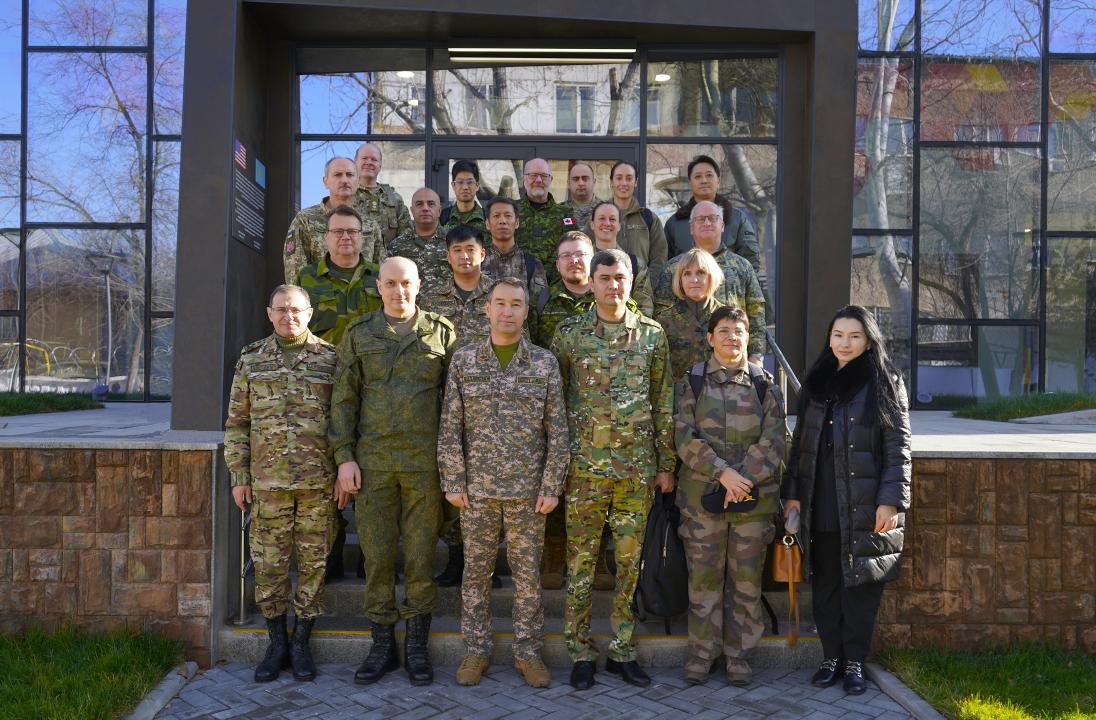 KAZCENT: Вклад в глобальную безопасность и поддержание мира