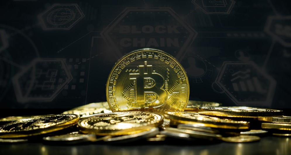 Криптовалюты на подъеме: Что стоит за ростом BTC?