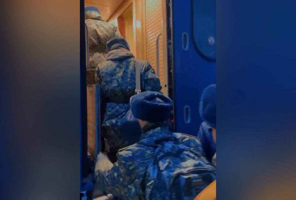 Павлодарские гвардейцы прощаются с военной службой