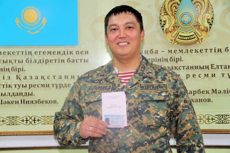 Совершенствование навыков вождения: Гвардейцы получили специальное водительское удостоверение