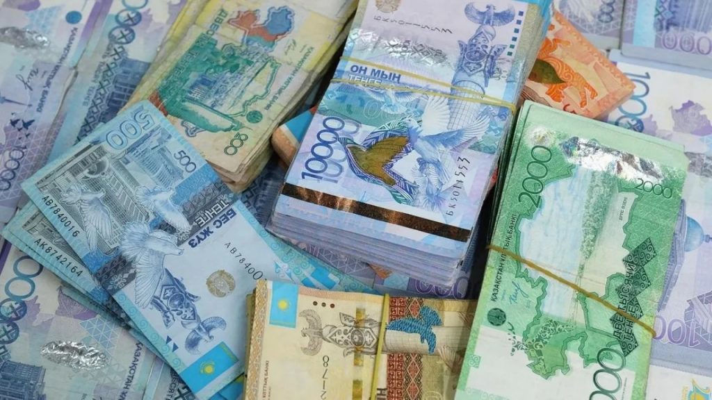 Тенге: стабильность на фоне мировых колебаний