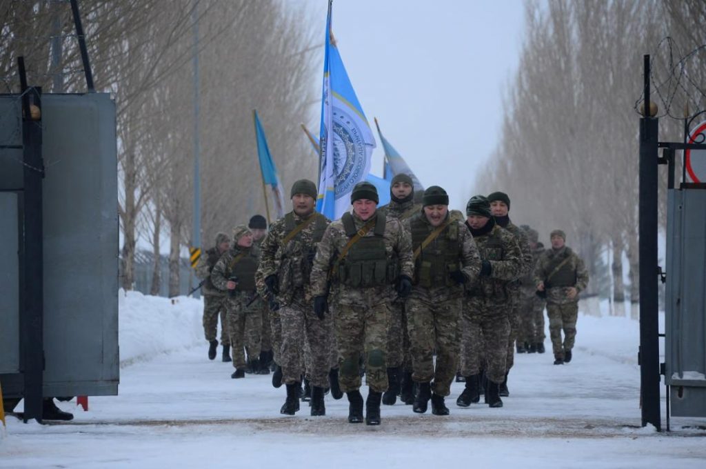 Военные челленджи: военнослужащие вспоминают подвиги батыров