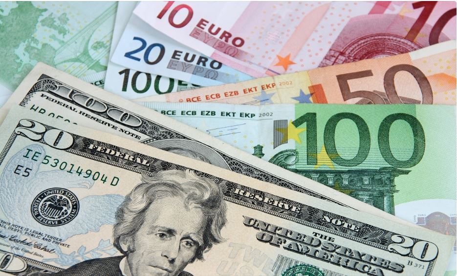 Прогноз курса EUR/USD: какие факторы влияют на валютную пару