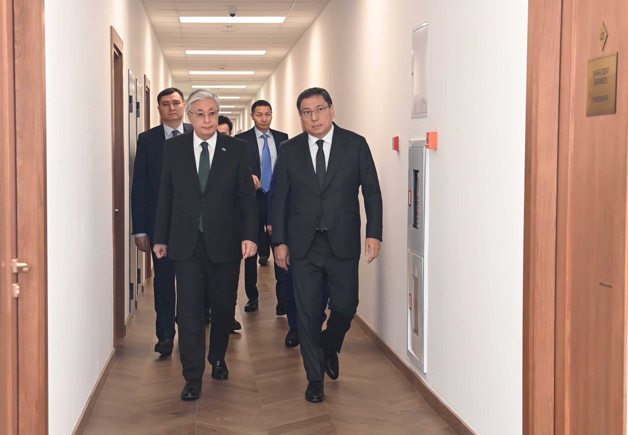 Президент посетил здание акимата города Алматы