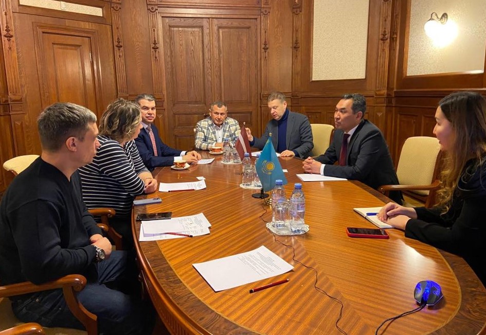 Автоперевозчики ищут пути защиты своих прав: Казахстан и Латвия объединяют усилия