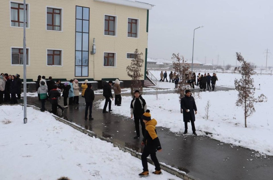 Школьники Тараза обучаются правилам безопасности при землетрясениях