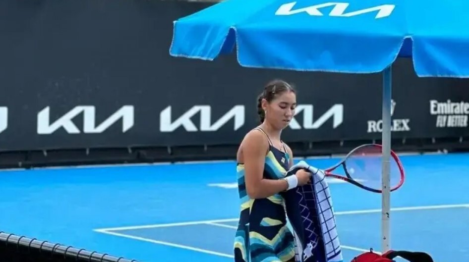Australian Open: Арыстанбекова и Перапехина в четвертьфинале