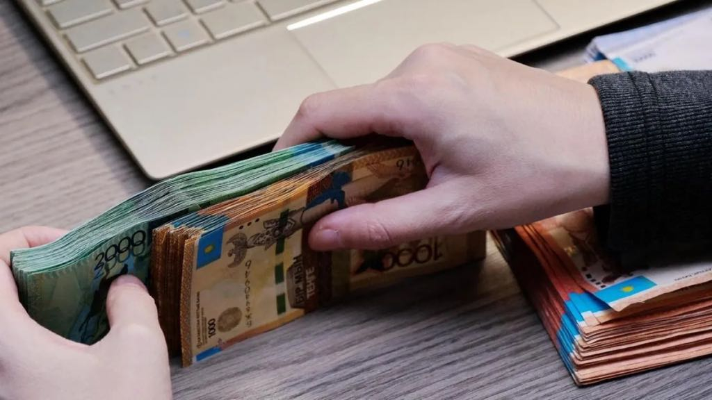 1,5 млн. тенге составила сумма долга обанкротившегося казахстанца