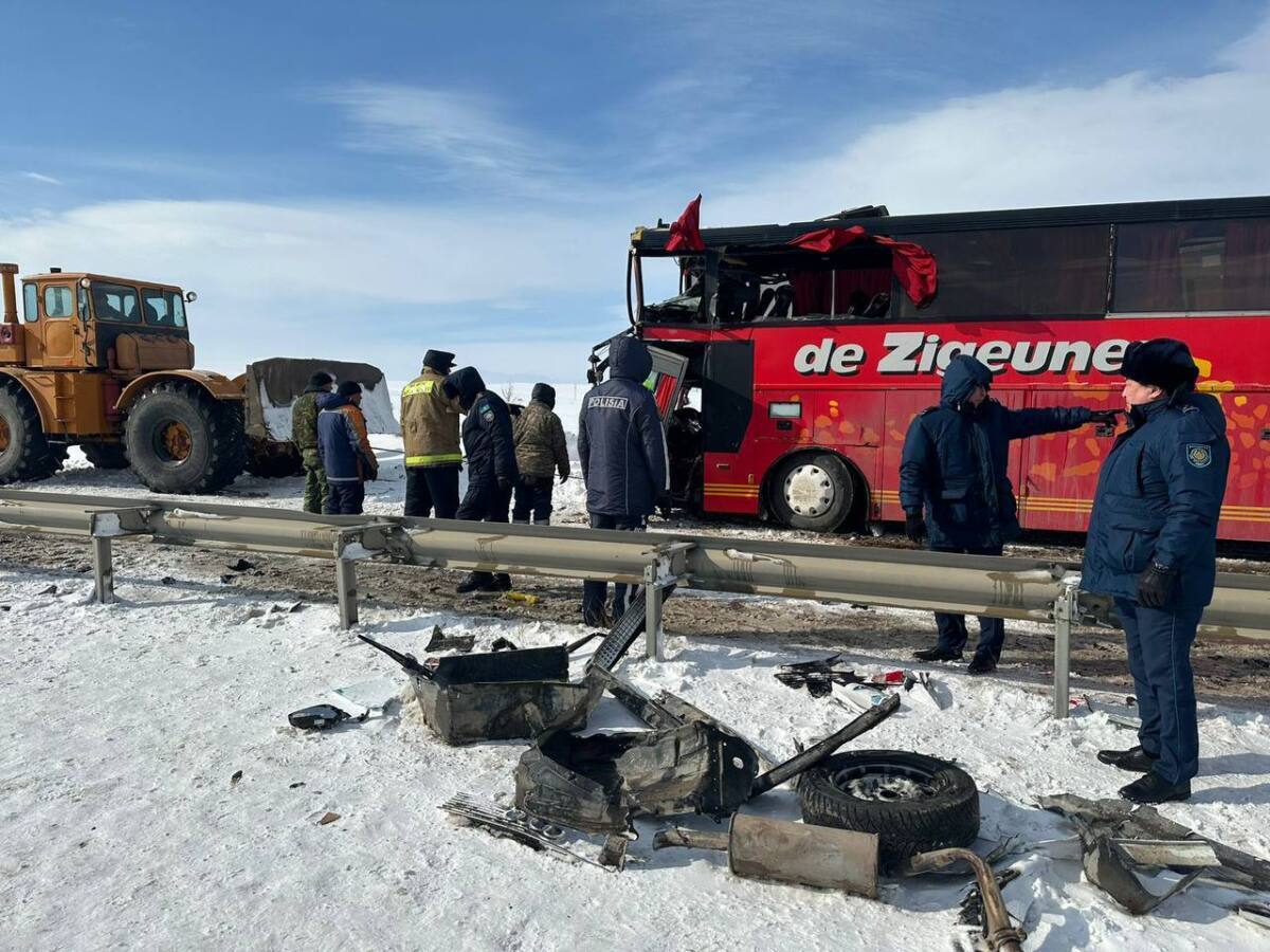 ДТП с участием 26 авто произошло на трассе в Жамбылской области: погибших нет
