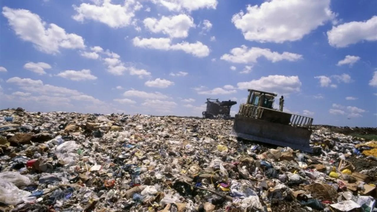 Фальсификация данных: предприятие утилизации ТБО нарушило закон и заплатит штраф