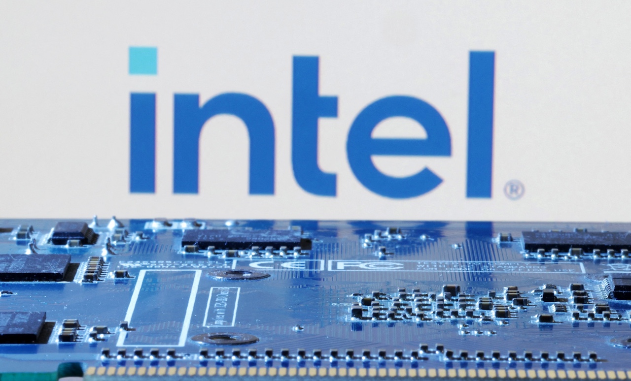 Intel бросает вызов Nvidia и Qualcomm с ИИ-чипами для автомобилей