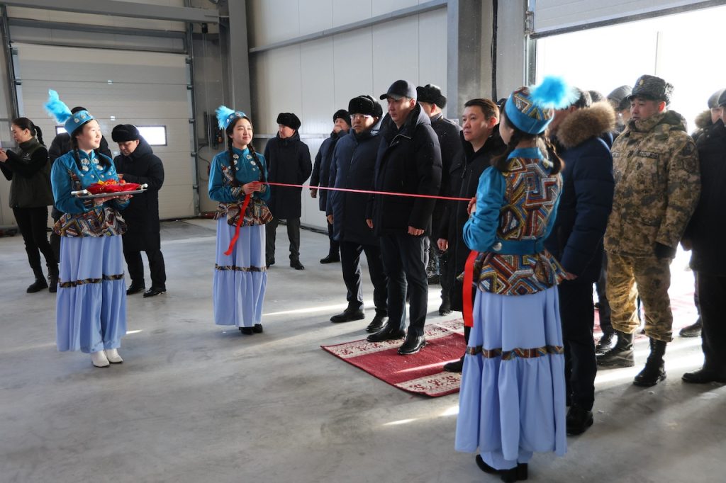 Казахстан ускоряет торговлю с Китаем благодаря новому логистическому центру