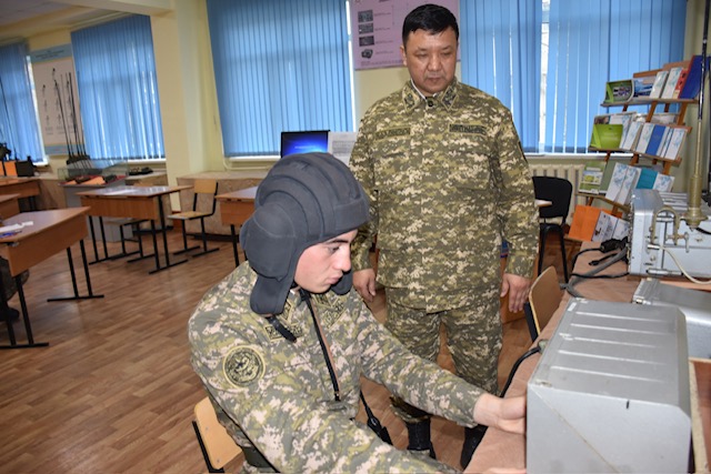Период экзаменационной сессии – самое ответственное время для будущих офицеров