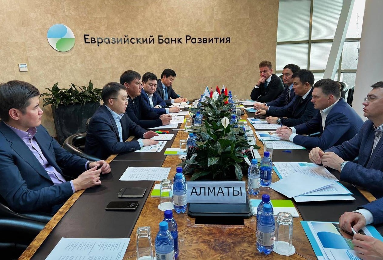 Развитие дорожной инфраструктуры: Казахстан и ЕАБР ищут общее решение